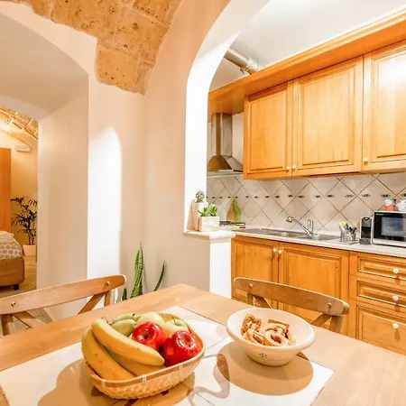 Cozy House In The Old City Bari Exterior photo